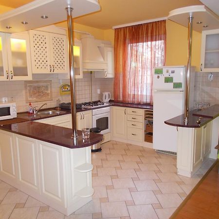Lara Apartman 데브레첸 외부 사진