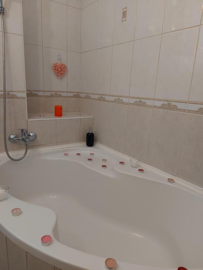 Lara Apartman 데브레첸 외부 사진
