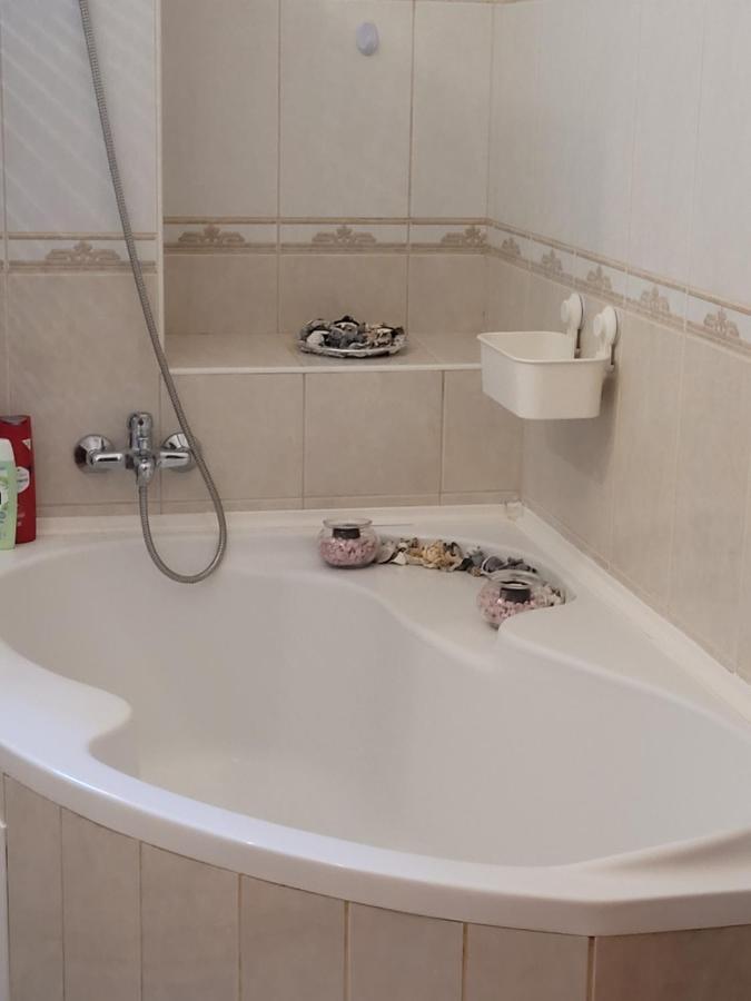 Lara Apartman 데브레첸 외부 사진